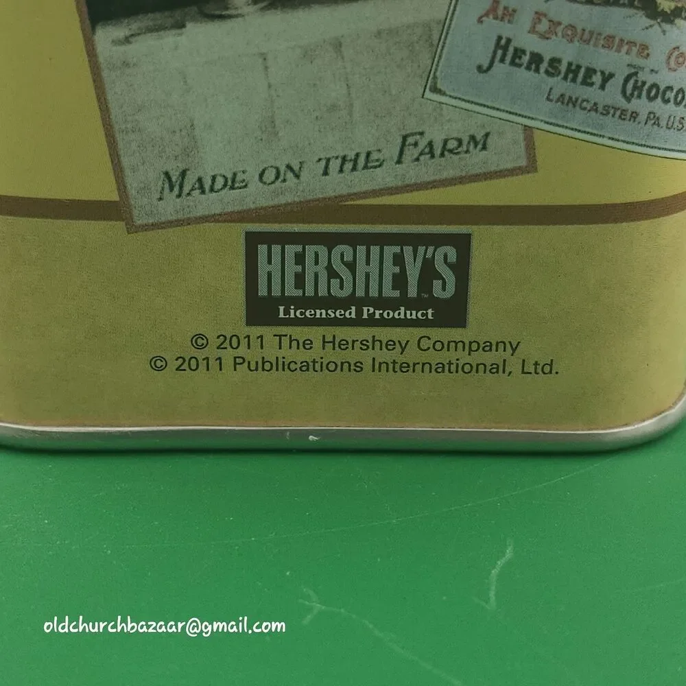 Vintage Hershey's Chocolate Kisses Tin Hinged Lid Complete w Dividers & Recipes